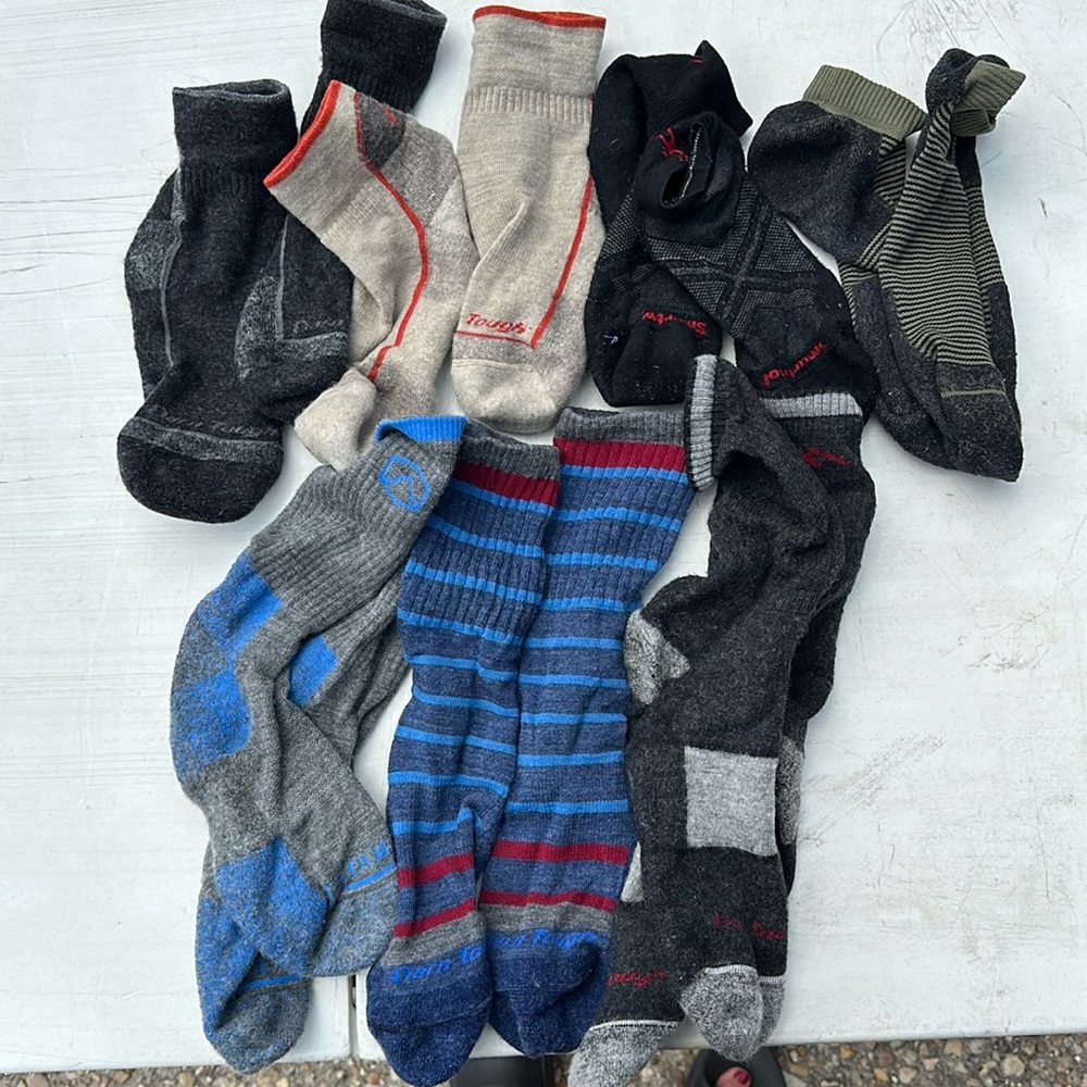 Bundle of men’s wool socks. 7 pairs. Darn tough, smart wool and lululemon